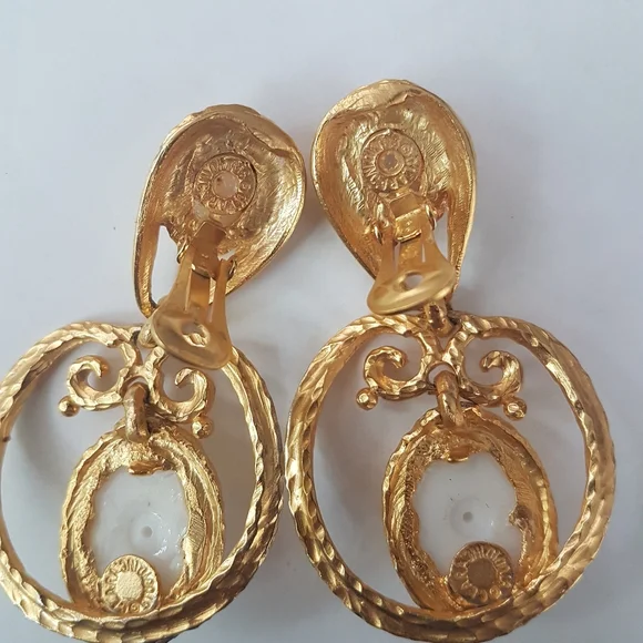 Earrings - Picture 6 of 6